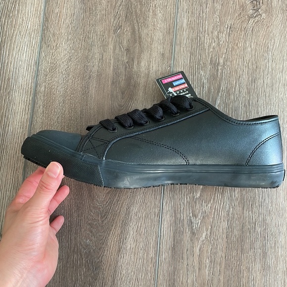 NWT Laforst Carols 3514-01Mens Slip Resistent Genuine Leather Shoes in Size 9.5 - Picture 6 of 7